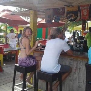 Meet your Posher, Crystal